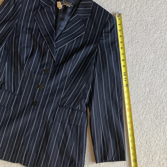 Escada blazer - Picture 12 of 12
